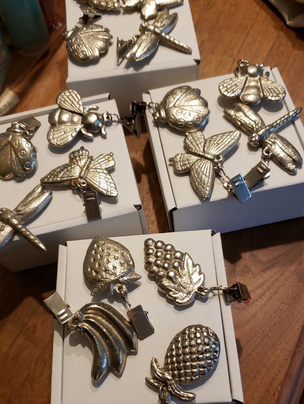 Tradewinds Bay Fruit & Insect Table Cloth Clips - Silvertone 4